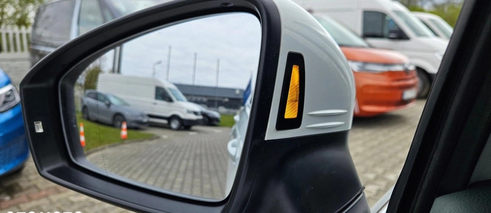 Volkswagen Tiguan Allspace cena 104900 przebieg: 145000, rok produkcji 2017 z Tarnów małe 667